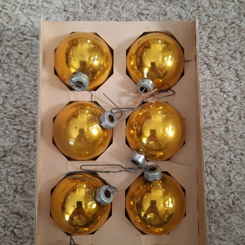 Vintage Mr. Christmas Metallic Gold 10 Piece Glass Ornaments Set Medium Bulbs